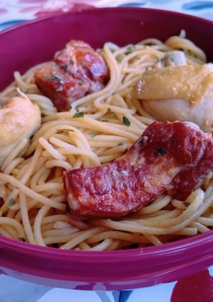 Una foto de Spaghetti con Costilla Adobada