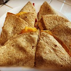 A picture of Easy Chicken Quesadilla.