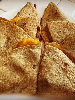 A picture of Easy Chicken Quesadilla.