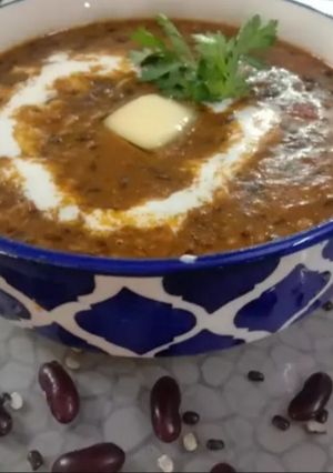 A picture of Maa ki Daal.