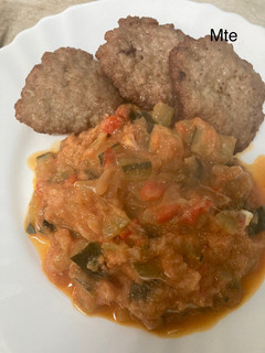 Una foto de Filetes rusos con pisto Mte