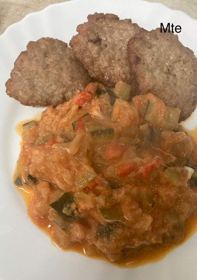 Una foto de Filetes rusos con pisto Mte