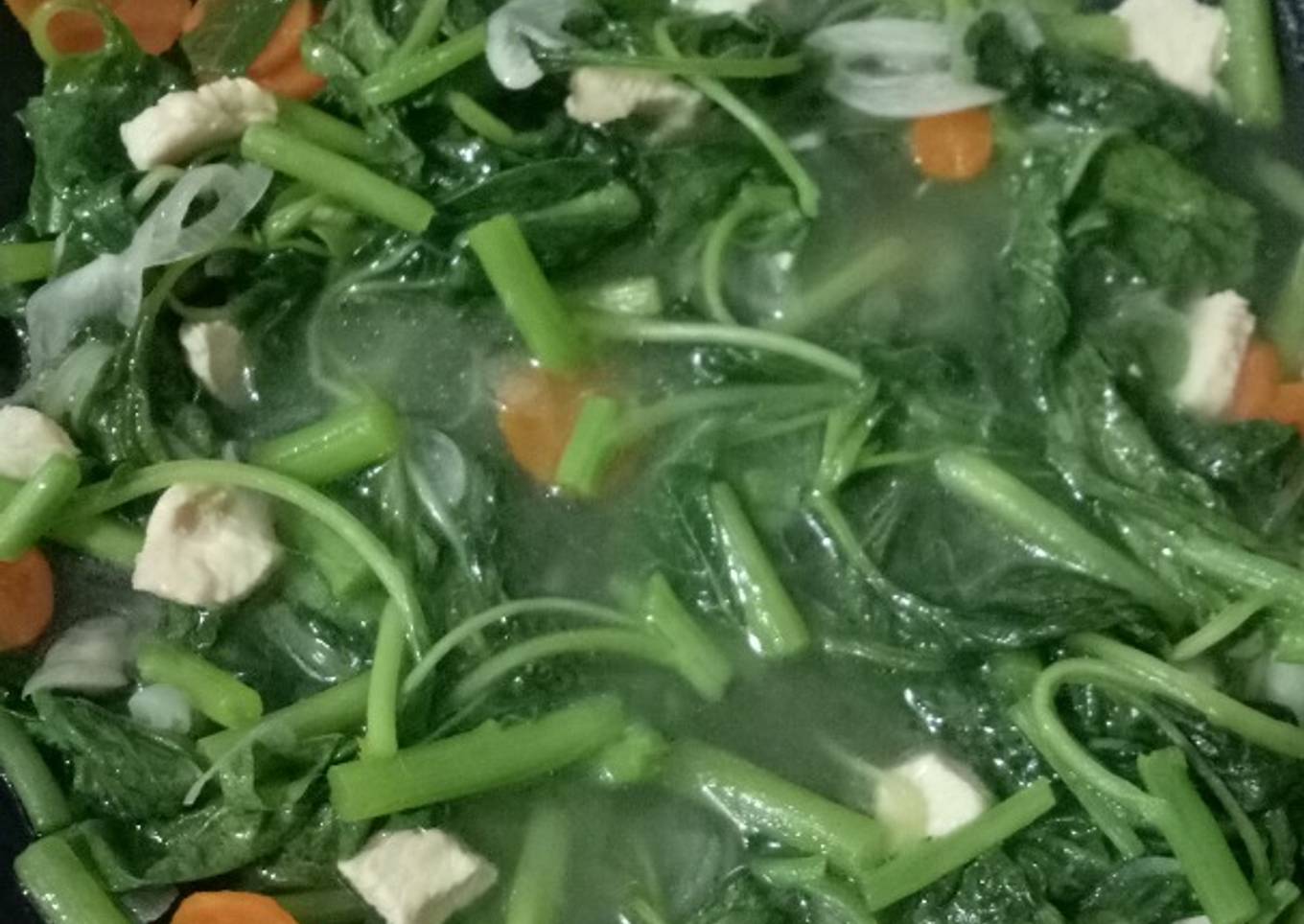 Tumis bayam wortel dan ayam