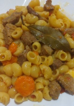 Una foto de Macarrones con ternera