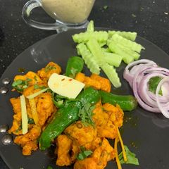A picture of Tawa chicken.