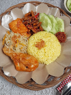 Foto resep Nasi Kuning (Rice Cooker)