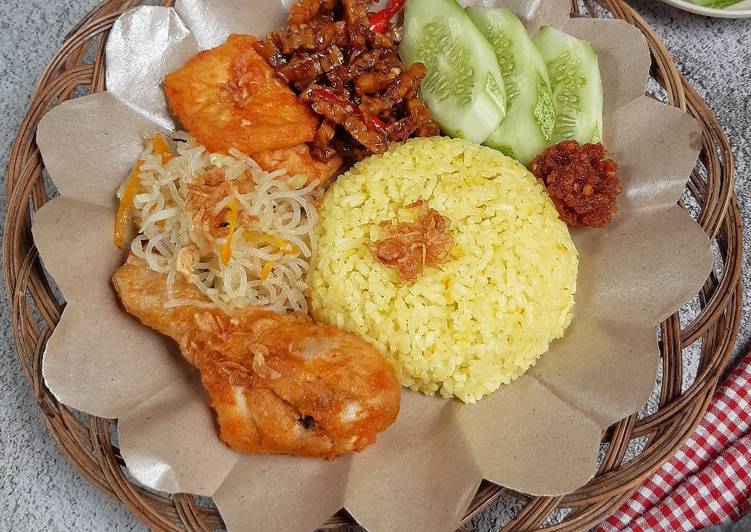 Rahasia Menyiapkan Nasi Kuning (Rice Cooker) Anti Gagal