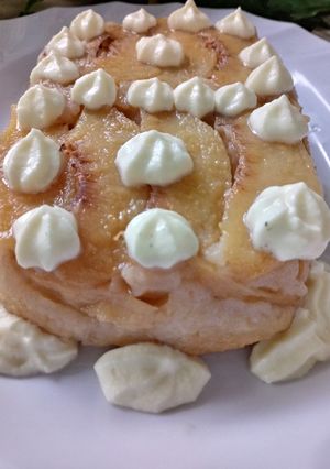 Una foto de Torta de duraznos al caramelo