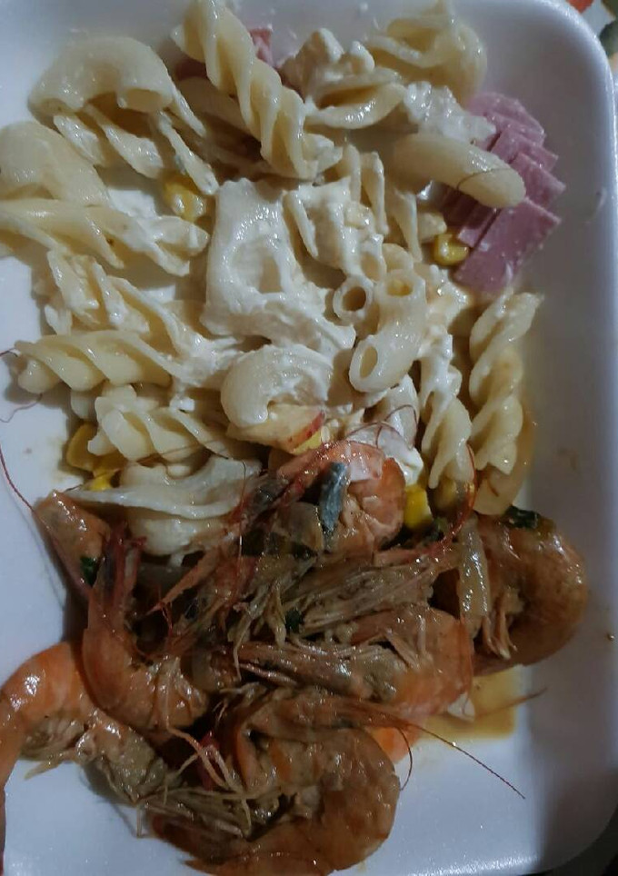 Una foto de Camarones al Ajillo y crema de leche