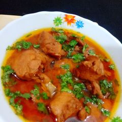 A picture of Chicken ka salan.