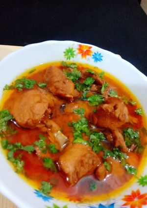A picture of Chicken ka salan.