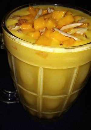 મેંગો મલાઈ મસ્તી (Mango malai masti recipe in Gujarati) રેસીપી મુખ્ય ફોટો