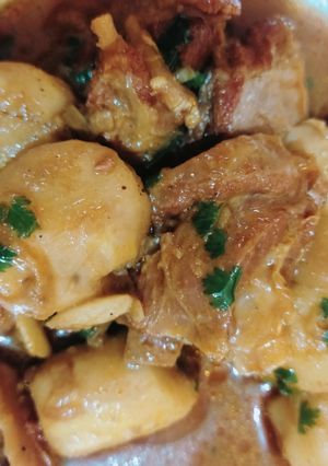घुईया मटन गोश्त (ghuiya mutton gosht recipe in Hindi) रेसिपी मुख्य फोटो