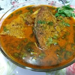A picture of Thanda masala fish curry.