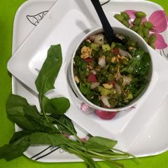 Hara choliya palak salad A picture of Hara choliya palak salad.