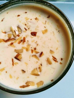 A picture of Its very yummy,unique instant rabri wala doodh.Its 2 in 1 recipe..👍👌😋#pakistankameethakaysath.