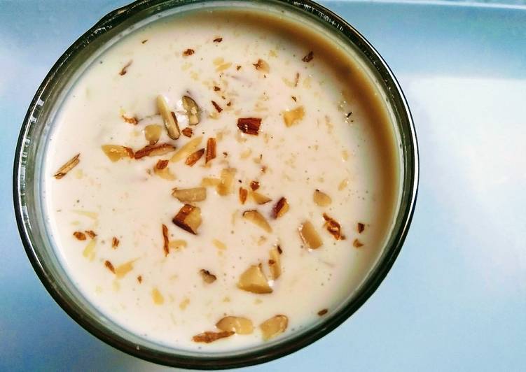 Its very yummy,unique instant rabri wala doodh.Its 2 in 1 recipe..👍👌😋#pakistankameethakaysath