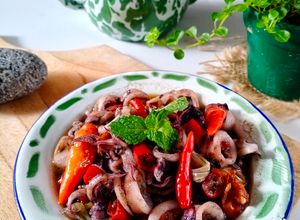 Foto resep Cumi tinta pedas