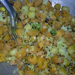 A picture of Carrot Chenna curry.