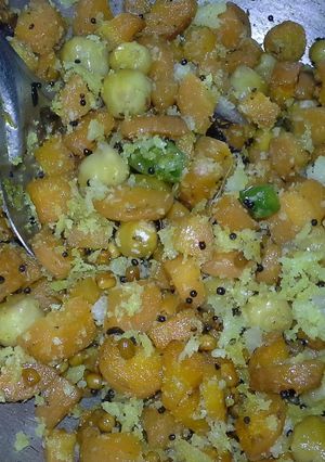 A picture of Carrot Chenna curry.