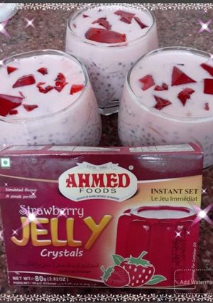 A picture of Custard jelly.