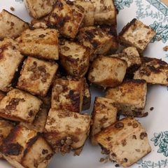 A picture of Sesame tofu.