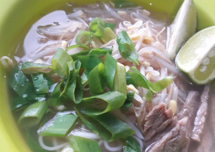 Pho Bo (soup mi beef vietnam)