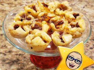 Festive Pecan-Cranberry 🧀 Brie Pastry Bites