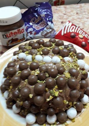 صورة لوصفة كيك مالتيزرز بدون فرن