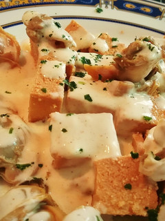 Una foto de Almejas con Huevas de Bacalao