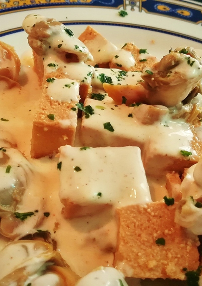 Una foto de Almejas con Huevas de Bacalao