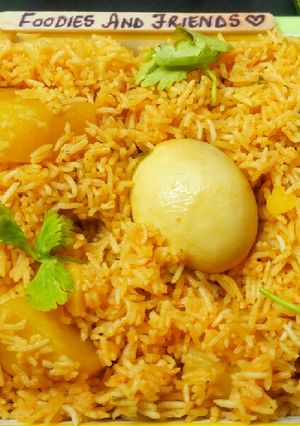 A picture of Anda Aloo Akni.
