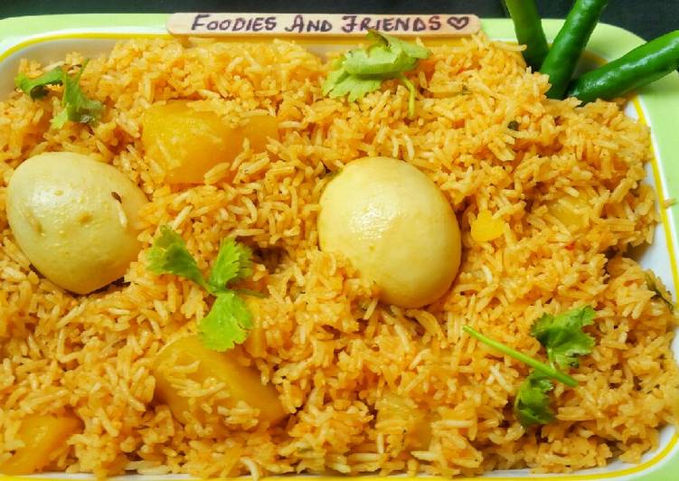 Recipe: Delicious Anda Aloo Akni