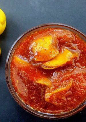 લીંબુ નું અથાણું (Lemon Pickle Recipe In Gujarati) રેસીપી મુખ્ય ફોટો