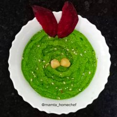 A picture of Spinach Hummus.