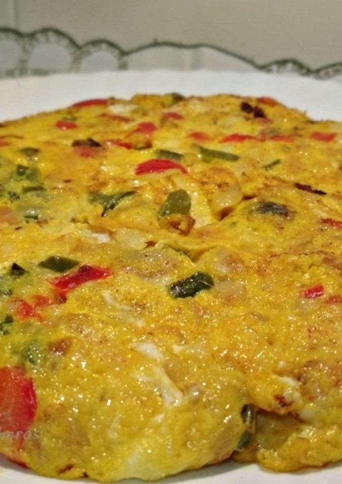 Una foto de Tortilla de bacalao con pimientos