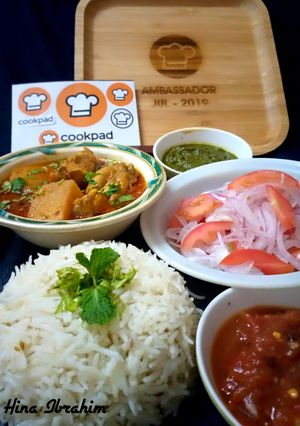 A picture of Chicken Aaloo with Zeera Rice.