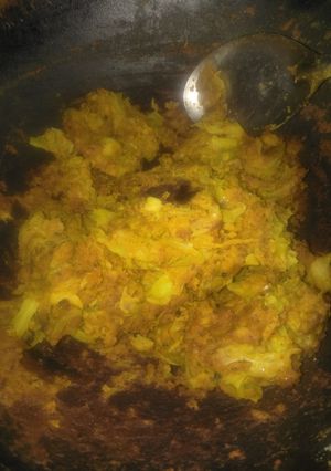 पत्तगोभी का बेसन (patta gobi ka besan recipe in Hindi) रेसिपी मुख्य फोटो