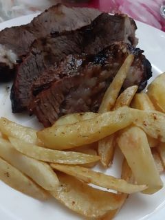 Une photo de Steak frites 🍴