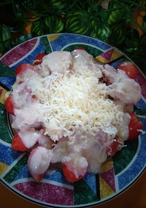 Foto resep Salad Strawberry Merah Putih