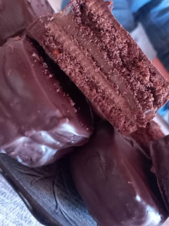 Una foto de Alfajores marplatenses