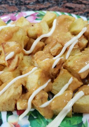 Una foto de Papas Bravas