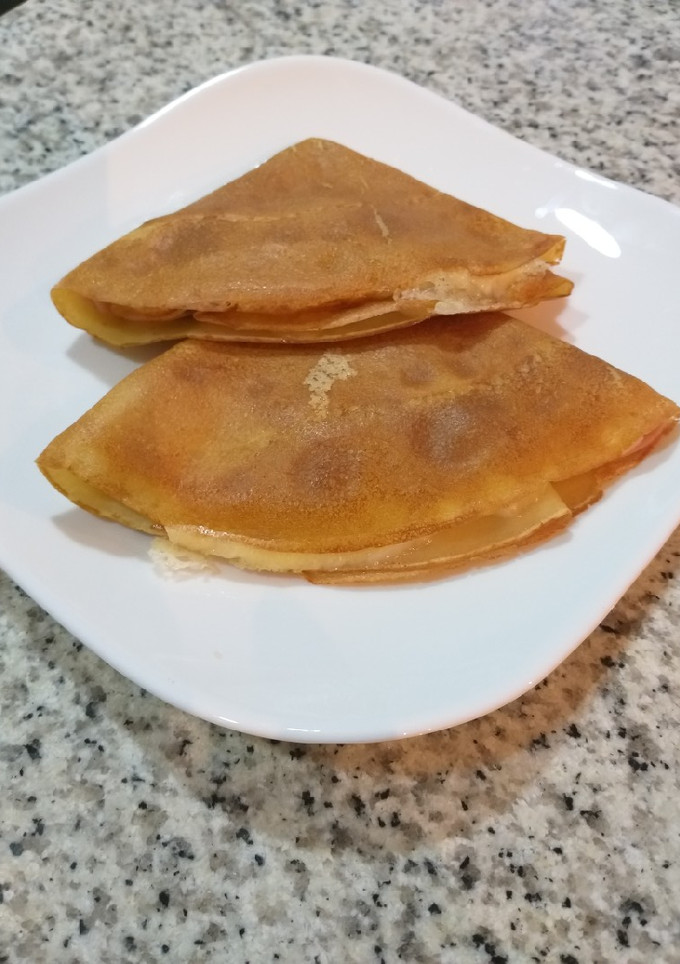 Una foto de Creps de jamón y queso