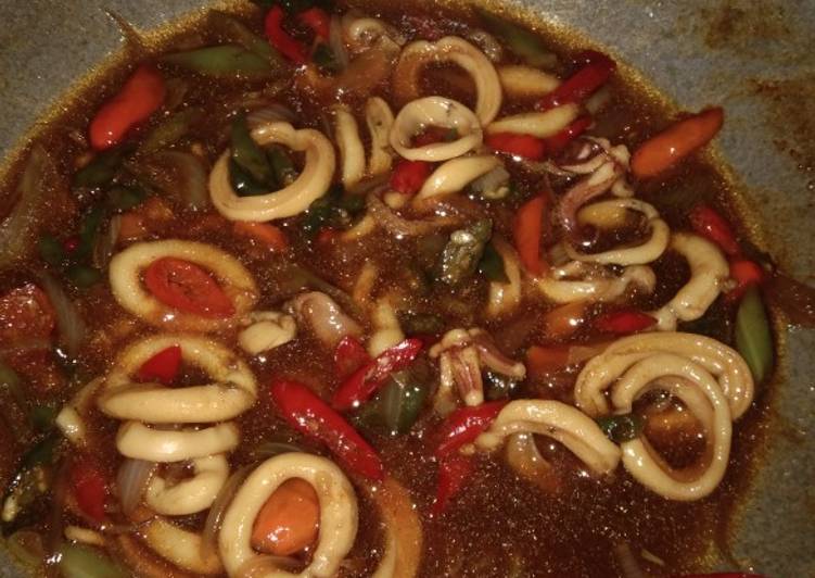 Resep Cumi saus tiram pedas yang Lezat Sekali