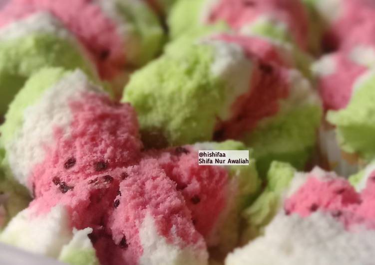 7 Langkah Resep Bolu Kukus Semangka Mekar Yang Sederhana