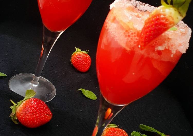 Steps to Prepare Homemade Strawberry Mocktail Mojito
