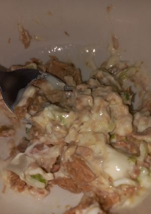 Una foto de Pasta atún cebollín y mayonesa