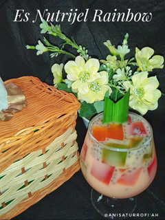 Foto resep Minuman Segar~Es Nutrijel Rainbow