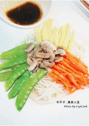 15分鐘清爽料理__時蔬拌麵 的食譜成品照片