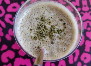 Una foto de Batido Plátano Matcha